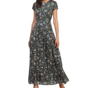 Gal Meets Glam Green Floral Maxi Dress